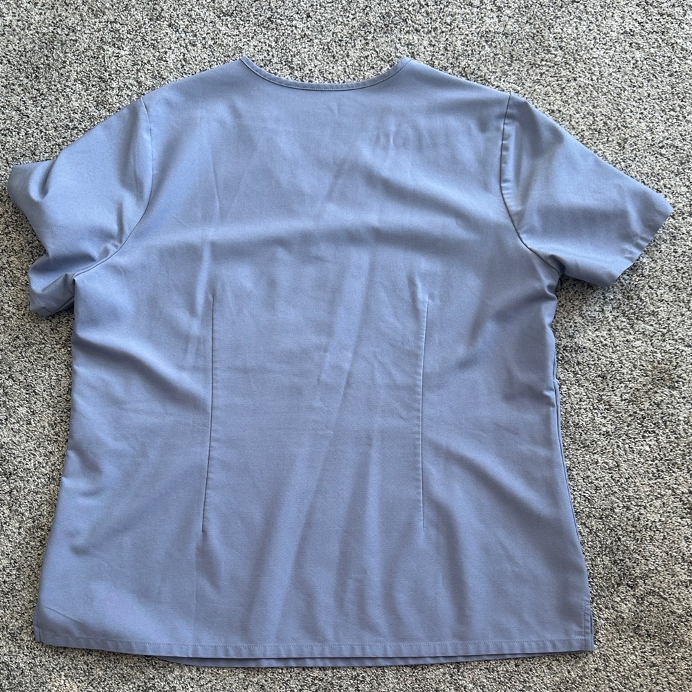 Figs Vapor Blue Space Dye Catarina One Pocket Scrub Top - Picture 5 of 5